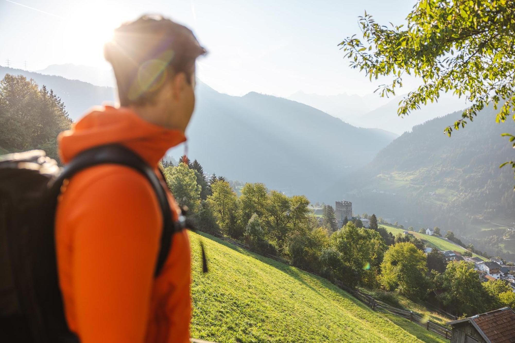 Lechtaler Alpenblick Landeck - Privatzimmer & Ferienwohnung Dış mekan fotoğraf