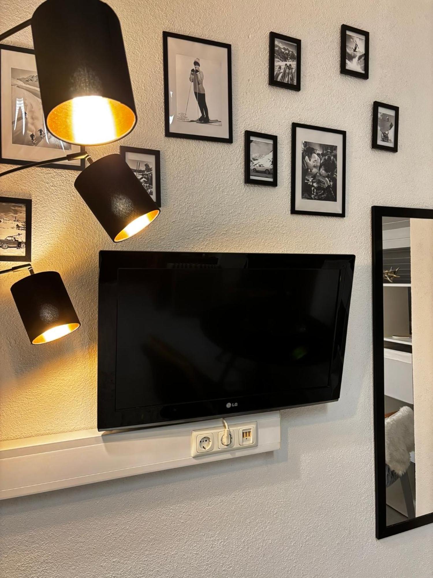 Lechtaler Alpenblick Landeck - Privatzimmer & Ferienwohnung Dış mekan fotoğraf